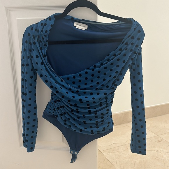 Lovers + Friends Matching Set - Picture 2 of 6